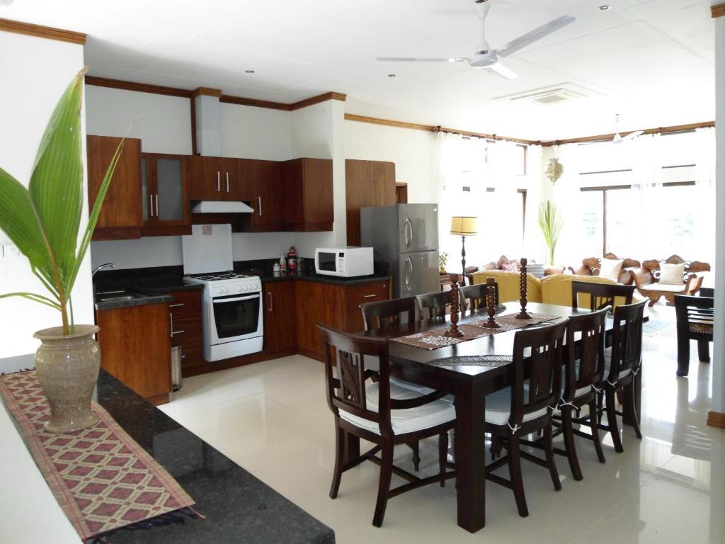 Bayview Villas Seychelles 昂斯布瓦洛 外观 照片
